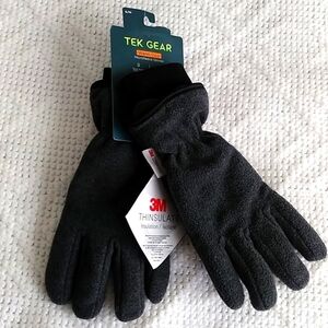 Nwt Tek Gear Gloves